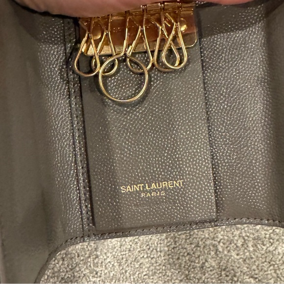 YSL Cassandra Key Case in Gray Grain de Poudre Leather NWB - Picture 9 of 13